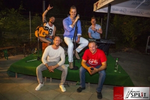 Junik :: Acoustic Rock & Pop aus Reutlingen